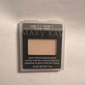 Mary Kay Mineral Pressed Powder - Ivory 2